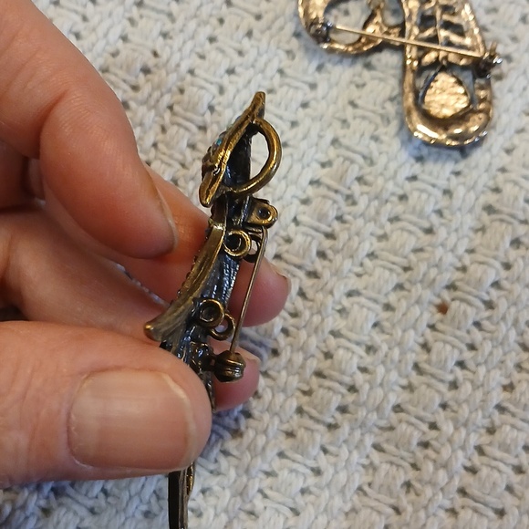 Gold and Silver Bird Brooch/ Pendant Set - Picture 6 of 9